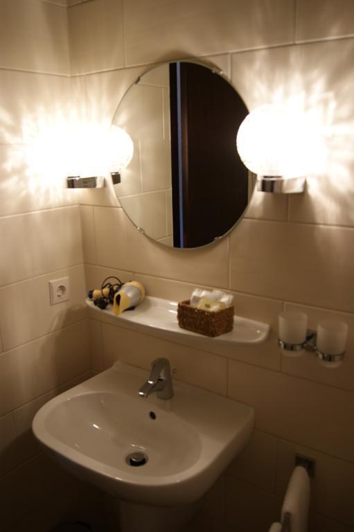 Hotel Le Pavillon Echternach Zimmer foto