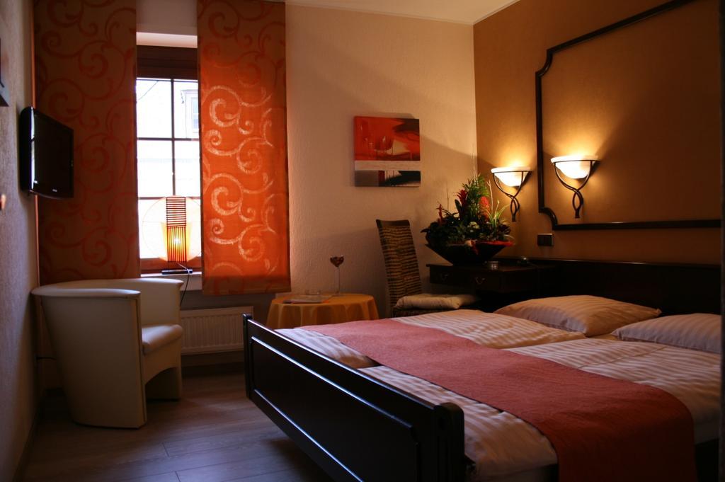 Hotel Le Pavillon Echternach Zimmer foto